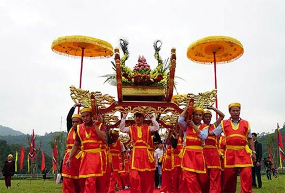 全國54個民族、每年有7965個民俗節日的越南：安子節