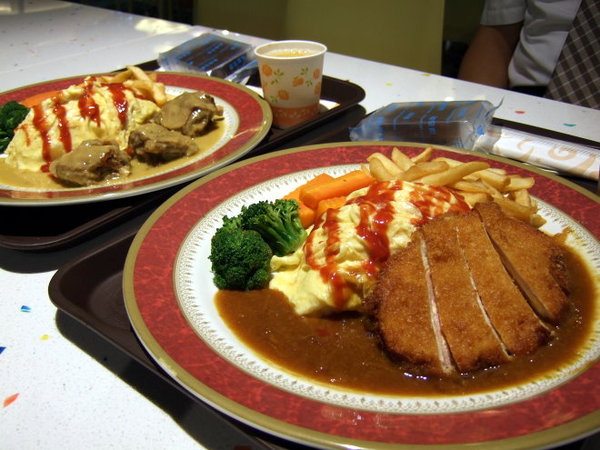 高雄空廚蛋包飯