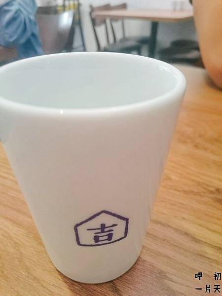 2016-05-22-14-37-00.jpg 2016-05-22-14-37-00.jpg