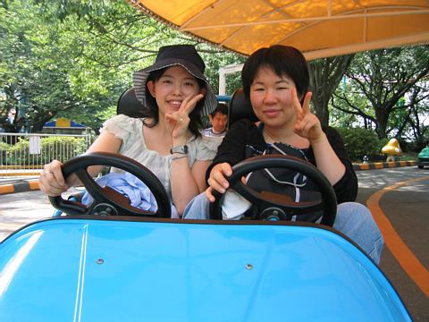 2004/08 與naomi 去遊樂園