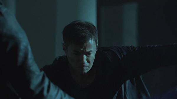 Dominion.S02E12.Day.Of.Wrath.1080p.WEB-DL.DD5.1.H.264-ECI.mkv_20151010_230322.947.jpg