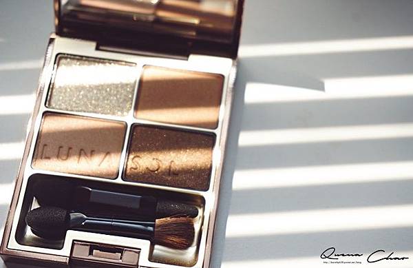 lunasol 佳麗寶 日系專櫃 眼影 beigebeige 淨采 專櫃經典眼影盤 lunasol 佳麗寶 日系專櫃 眼影 beigebeige 淨采 專櫃經典眼影盤