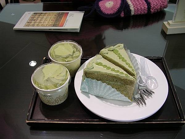 綠茶冰淇淋、綠茶蛋糕.jpg