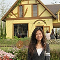 2011.03.05~台中心之芳庭-Chochoco,這是一家賣頂級巧克力的專賣店.JPG