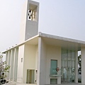 2011.03.05~台中心之芳庭-純白的建築物，就是「許諾禮堂」.JPG