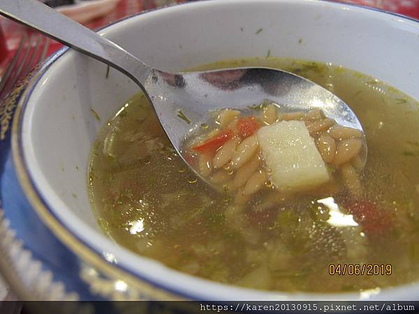 二尊巨大的石像...曼儂巨像，埃及風味料理餐