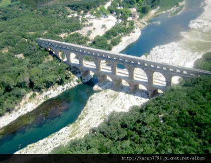 嘉德水道橋