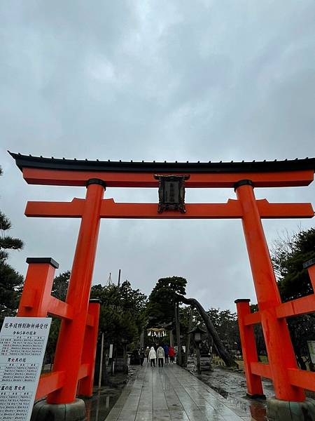 日本遊記｜睽違三年出國就遇到暴風雪！雪國新潟白山神社 北陸信