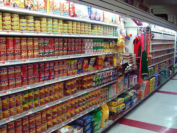 800px-Pet_Food_Aisle 800px-Pet_Food_Aisle