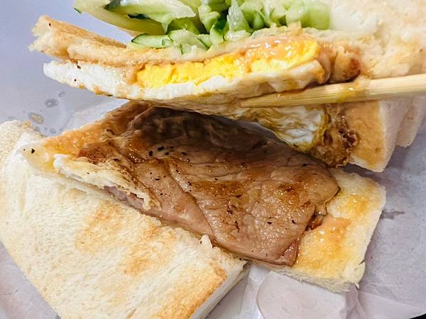 【基隆美食/仁愛區】昇美早餐屋-碳烤三明治專賣,不過蛋餅和奶