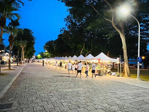 ​​【台東景點/台東巿】​​鐵花村音樂聚落慢市集-文青夜巿,