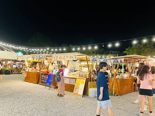 ​​【台東景點/台東巿】​​鐵花村音樂聚落慢市集-文青夜巿,