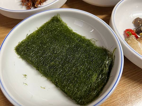 【首爾美食/麻浦】真味食堂-淡雅中藥香的滿膏醬蟹,要預約才吃