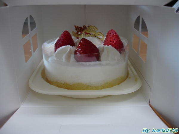 全家 - 北海道牛奶草莓蛋糕2.jpg