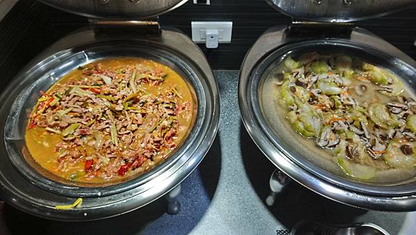 DSC_0932.JPG DSC_0932.JPG