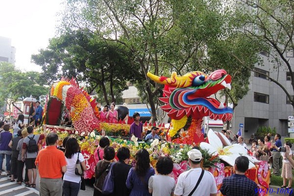 99年雙十國慶花車遊行