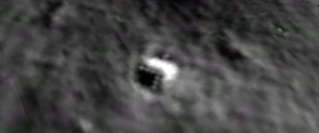 triangular-UFO-on-moon