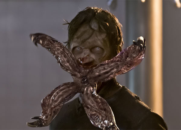 resident-evil-afterlife-3d-flower-mouth