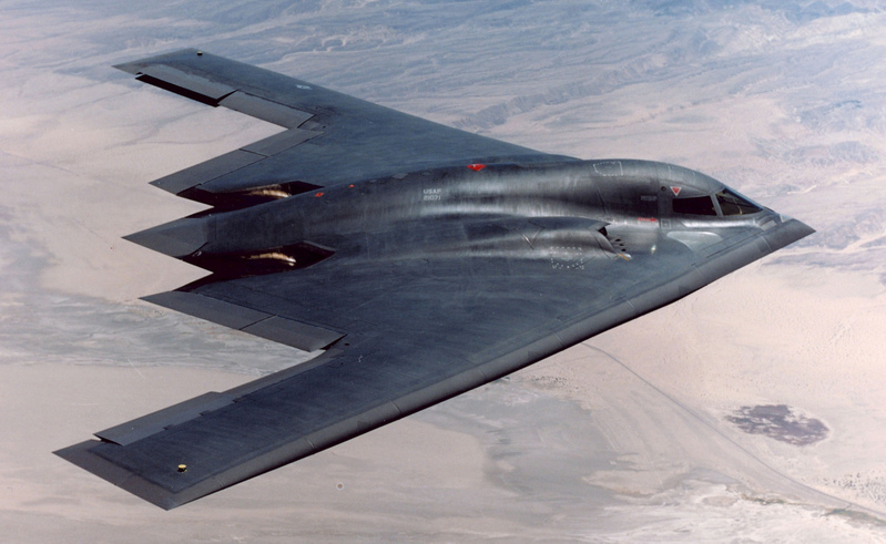 B-2 隱形轟炸機