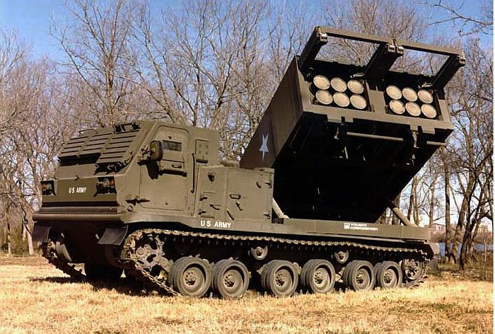 M-270 MLRS 多管飛彈系統