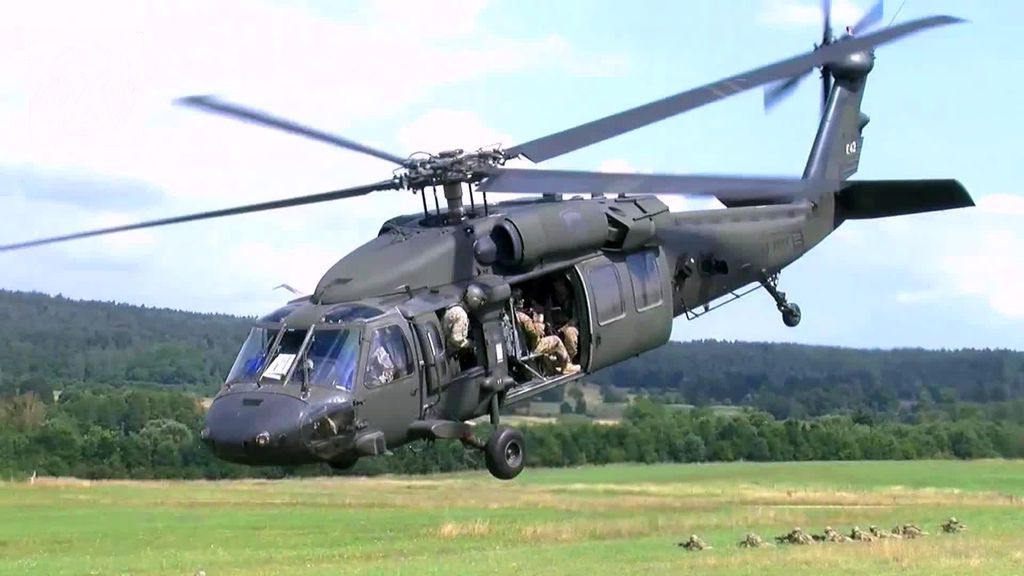 UH 60 blackhawk