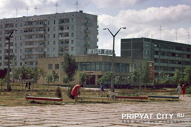 before-the-disaster Apartments_b