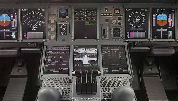 a380 control panel_04