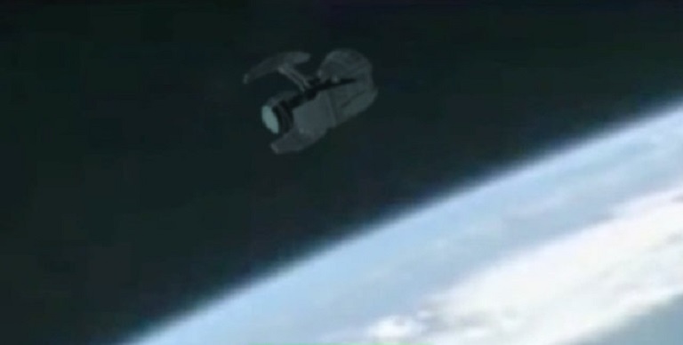 Black_knight_Satellite_5