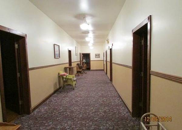 karsten-hotel Third floor hallway