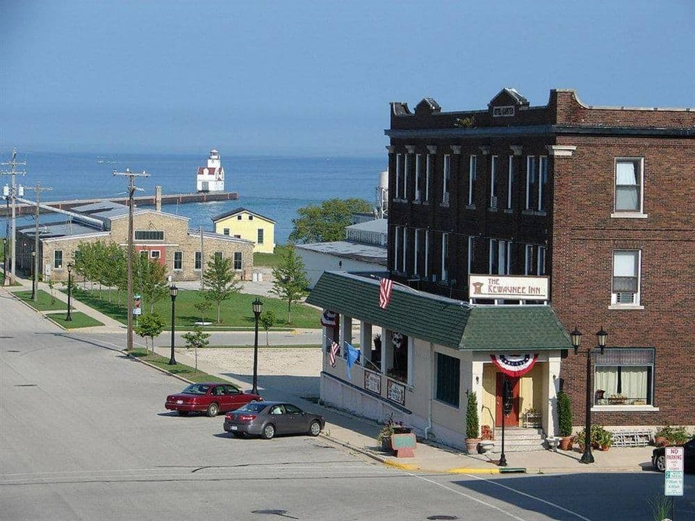 Karsten Hotel Kewaunee_36_z