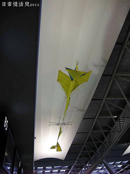 關西空港天井藝術裝置