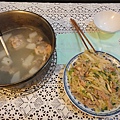 煮婦日記：炒米粉+蘿蔔排骨湯