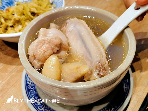 牛肉麵雞湯 (22).jpg