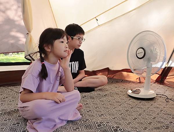 IMG_1256.JPG 夏天露營必備-SANSUI山水充電式LED驅蚊照明DC風扇| 露營電扇/充電式電風扇