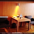 客房的邊桌.jpg