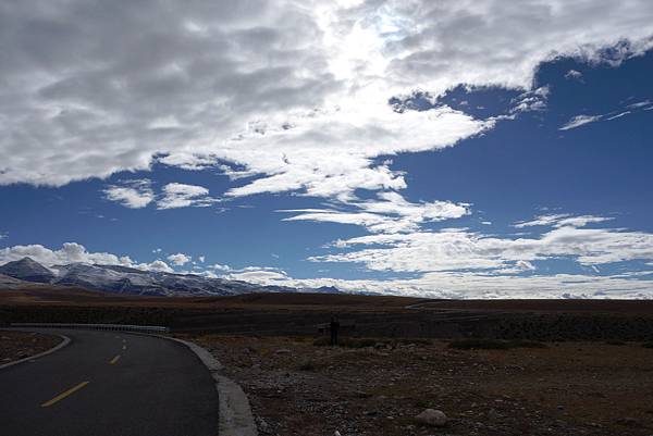 Tibet 754_離開塔欽 遇見最美的雲.JPG