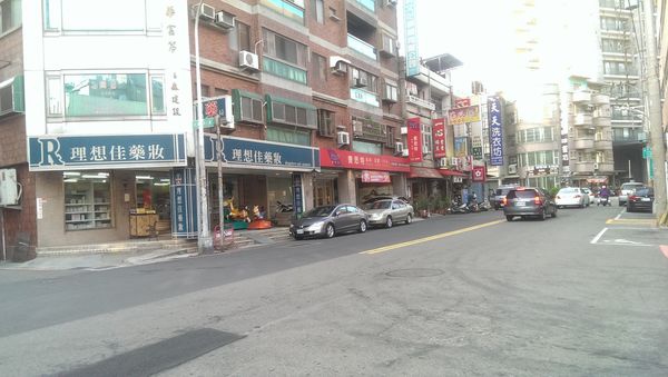 光華黃金三角窗店面3.jpg