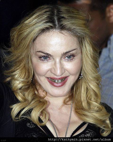 madonna golden teeth.jpg