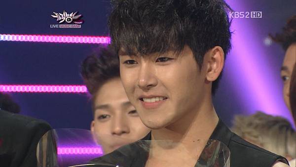 120601 music bank_ CUT 15