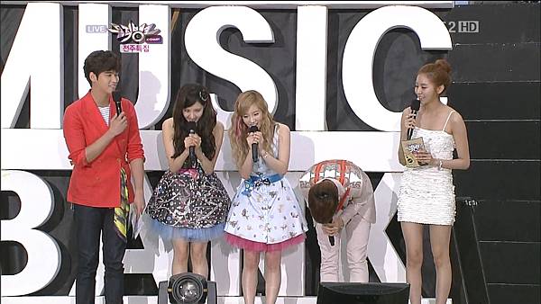 120608 MUSIC BANK CUT02