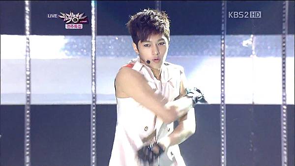 120608 MUSIC BANK CUT11