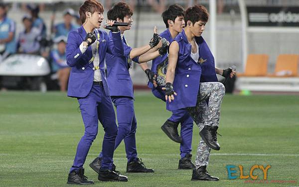 120617 SAMSUNG SOCCER game (44)