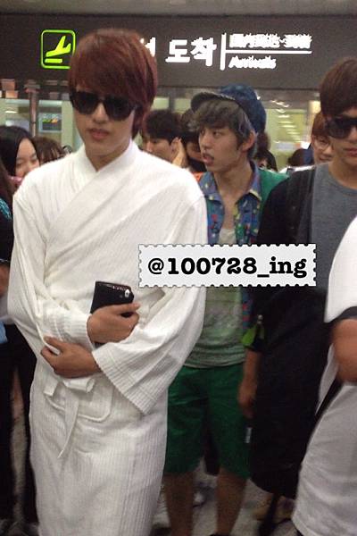 120703 (back) sy 03