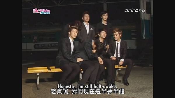 111006 Infinite Paradise repackage interview -W04