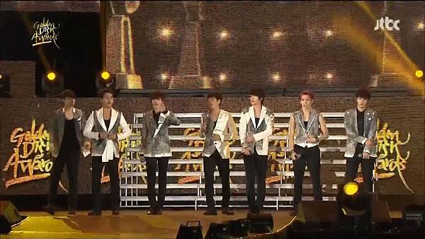 130119 golden disk awards 07-1