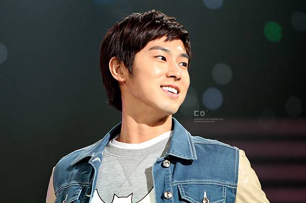 yunho_940x624.jpg