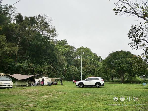 【苗栗露營區】第19露・頭屋粉漾露營區｜明德水庫旁的小清新親