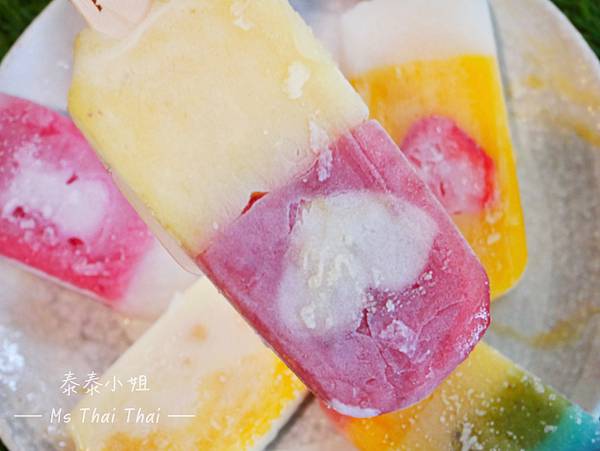 【美食開箱】清涼一夏！地表最好吃的手工彩虹水果冰棒｜奇花異果