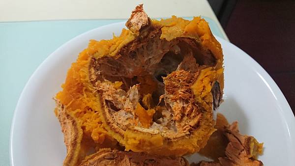 南瓜竟有果核 (4).JPG