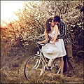 bike-kiss-couple-cute